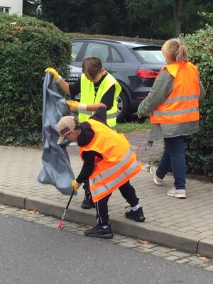 Foto des Albums: MainCleanUp and more - Müllsammelaktion!