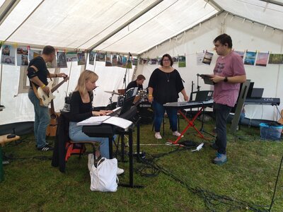 Foto des Albums: Gemeindefest in Brüz