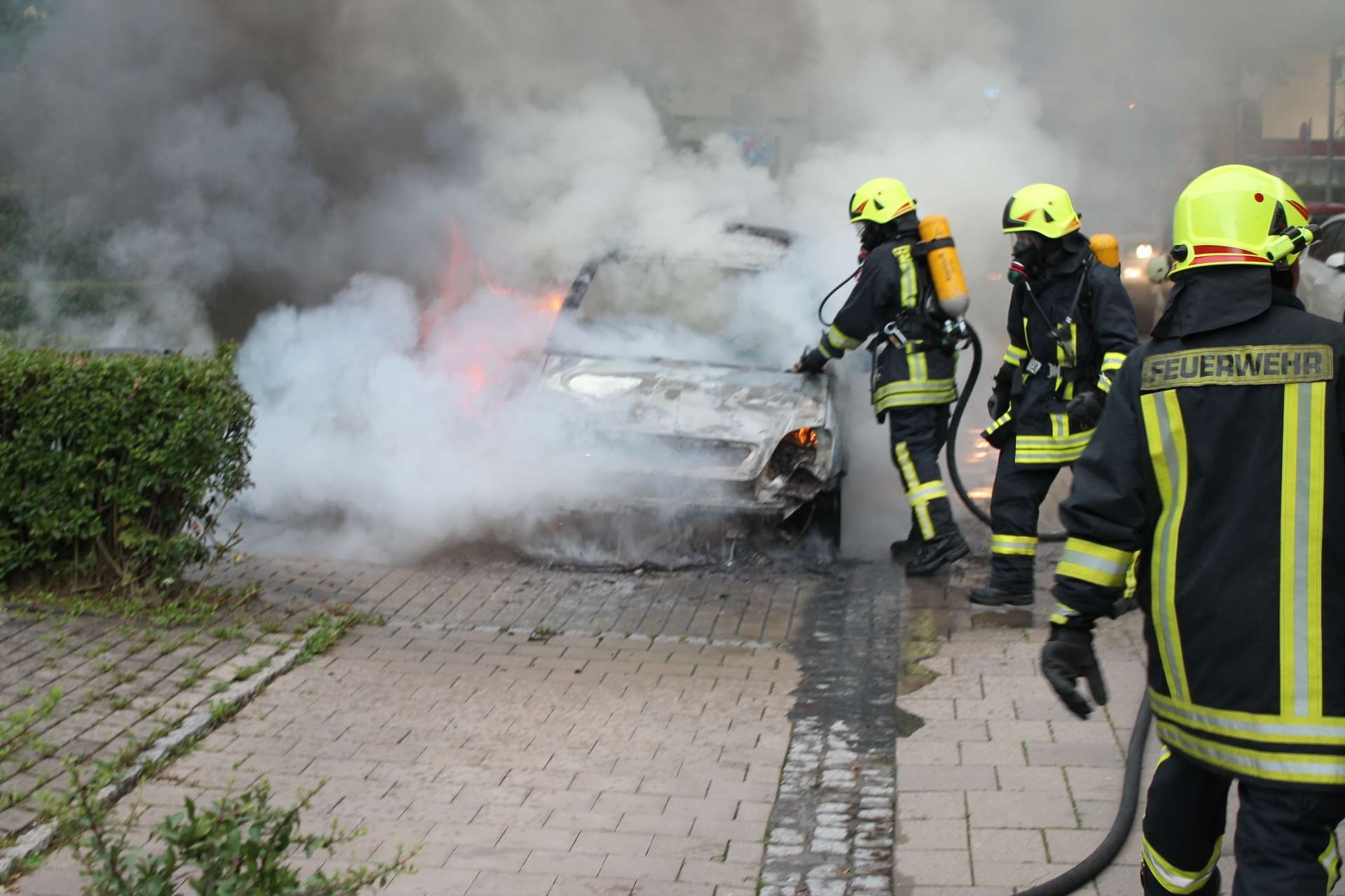 Bild: PKW-Brand