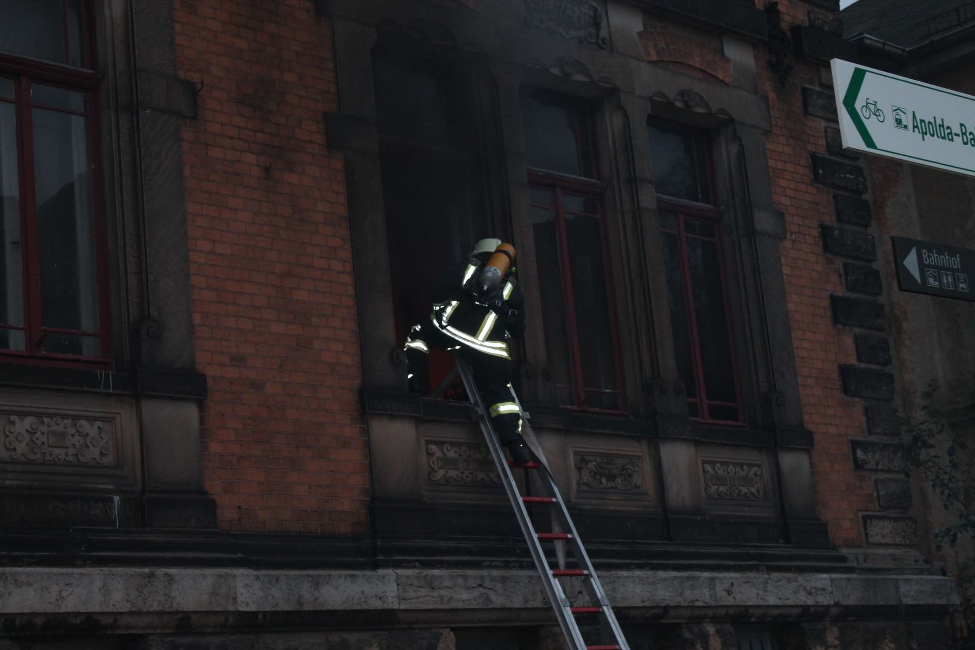 Bild: Zimmerbrand Bahnhofstraße