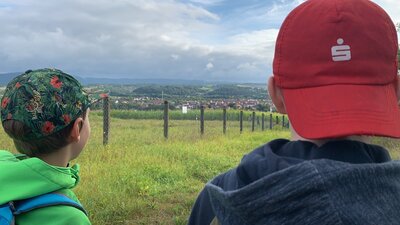 Foto des Albums: Wandertag 4c zur Forstfarm