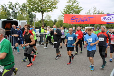 Foto des Albums: 32. Lauf der Sympathie - Traditioneller Lauf von Falkensee nach Spandau