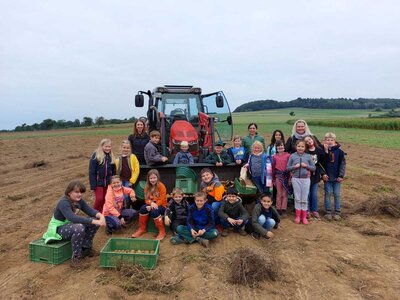 Foto des Albums: Besuch auf dem Bio-Hof Klasse 3b