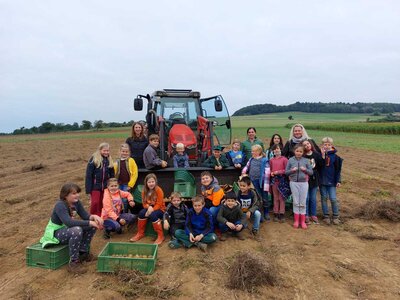 Foto des Albums: Besuch auf dem Bio-Hof Klasse 3b