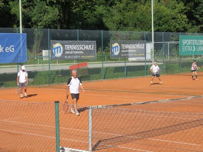 Foto des Albums: Tennis-Saisonabschlussturnier mit Siegerehrung der Vereinsmeister (18.09.2021)