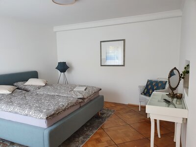 Schlafzimmer  (Bild vergr&ouml;&szlig;ern)