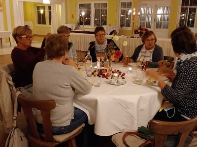 Foto des Albums: Ein Wiedersehen-Treffen mit allen LandFrauen