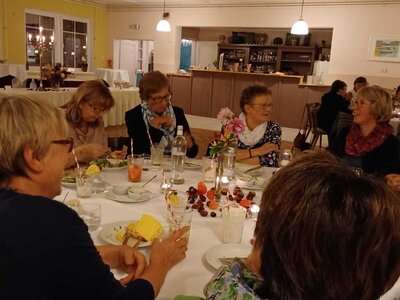 Foto des Albums: Ein Wiedersehen-Treffen mit allen LandFrauen