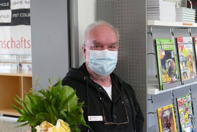 Der Hausmeister Reimer Blanke hatte nicht nur mit dem Team alle handwerklichen Herausforderungen gemeistert, sondern war auch der Fotograf des Tages. 