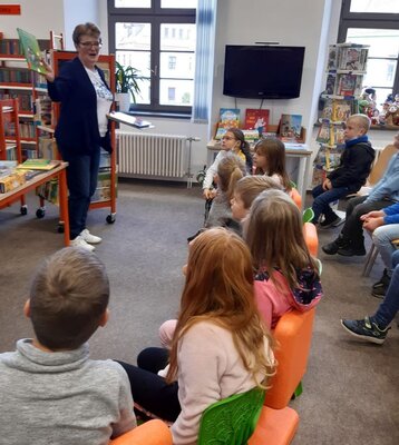 Foto des Albums: Besuch der Bibliothek in Wurzen Klasse 2a (04. 11. 2021)