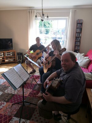 Foto des Albums: Gitarrenworkshop der Mosaic Guitars