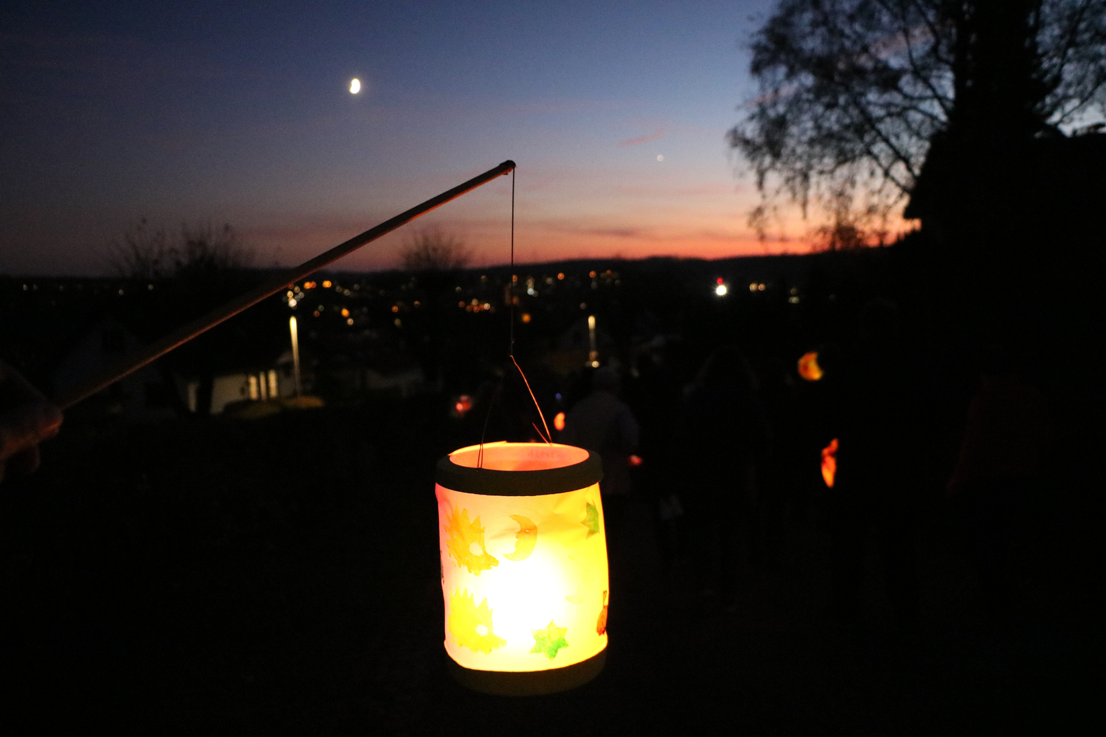 Bild: Weiter ging es um die Freiheiter Höhen und auch der Mond schaute zu.