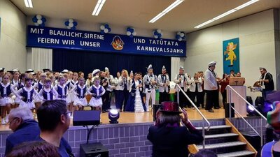 Proklamation von Prinz Haui I. und Prinzessin Simone am 13.11.2021  (Bild vergr&ouml;&szlig;ern)