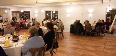 Foto des Albums: Versammlung mit Referentin Brigitte Becker zum Thema: Die Sprache des Körpers