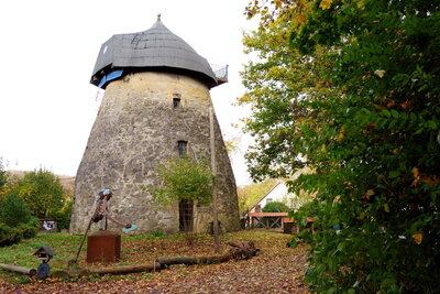 Windm&uuml;hle am Gehrdener Berg  (Bild vergr&ouml;&szlig;ern)