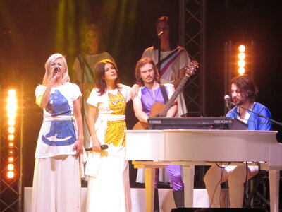 Foto des Albums: ABBA – The Tribute Concert performed by ABBAMUSIC