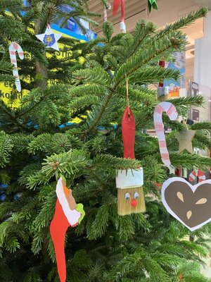Foto des Albums: Weihnachtsbaum im Schrammel