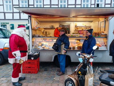 Foto des Albums: Weihnachtsmann besuchte den Pritzwalker Markt