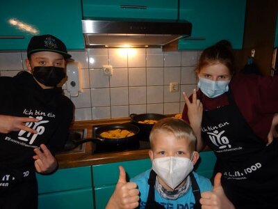 Foto des Albums: Chicken Nuggets mit Kartoffelspalten