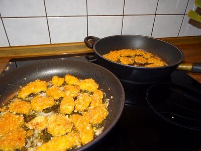 Foto des Albums: Chicken Nuggets mit Kartoffelspalten