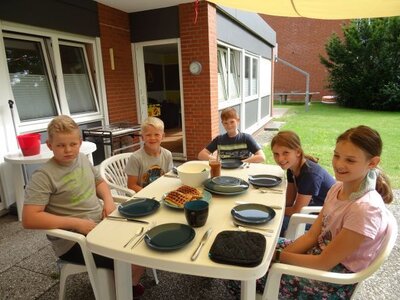 Foto des Albums: Sommerferienaktion: Backen mit Kids