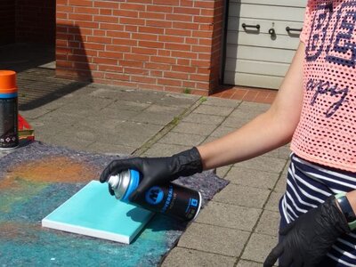 Foto des Albums: Sommerferienaktion: Leinwand gestalten mit Kids