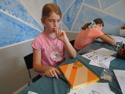 Foto des Albums: Sommerferienaktion: Leinwand gestalten mit Kids