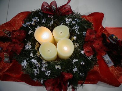 Advent, Advent, ein Lichtlein brennt...  (Bild vergr&ouml;&szlig;ern)