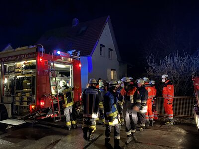 Foto des Albums: B 3 - Heckenbrand am Gebäude