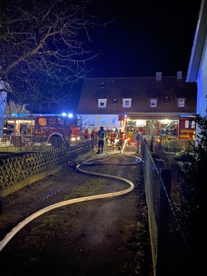 Foto des Albums: B 3 - Heckenbrand am Gebäude