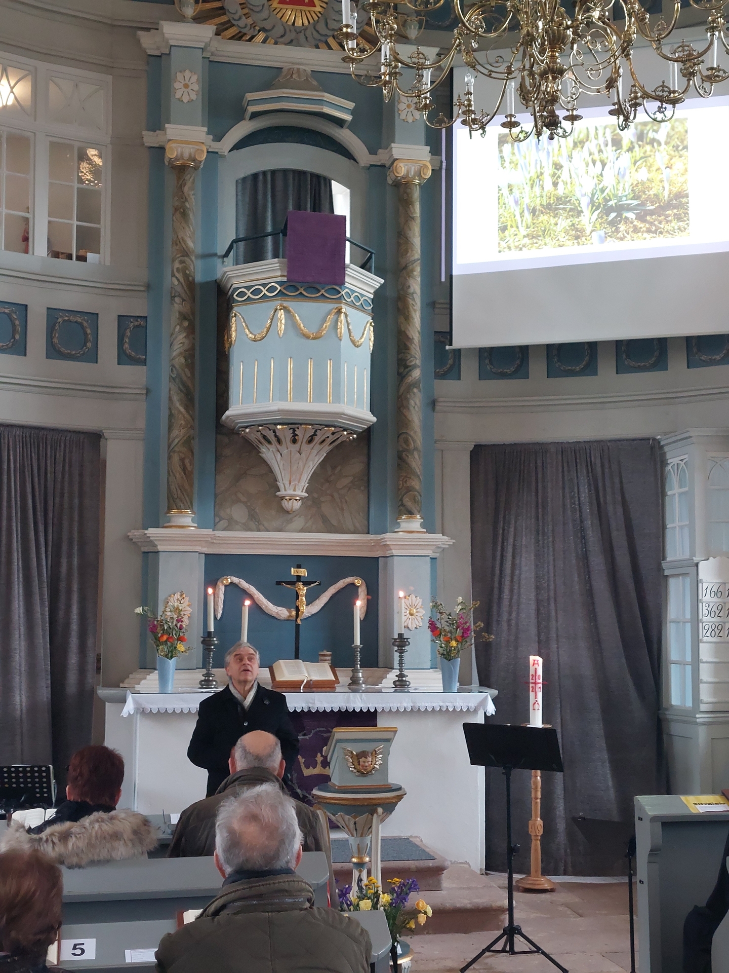Bild: Eröffnung Ausstellung Kirche