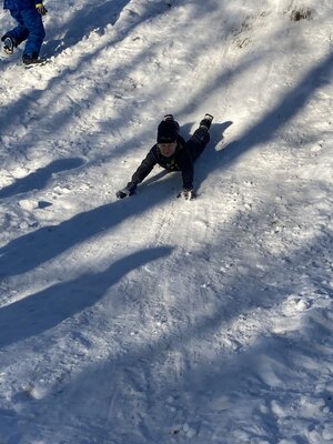 Foto des Albums: Turnen auf dem Spielplatz (14. 01. 2022)