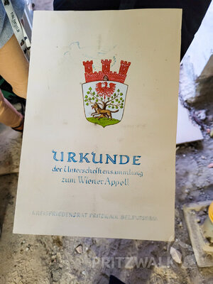 Foto des Albums: Überraschender Fund im Mauerwerk