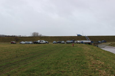 Gespanne der Vereine bereit zum Fischtransport 