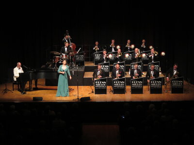Foto des Albums: Glenn Miller Orchestra directed by Wil Salden