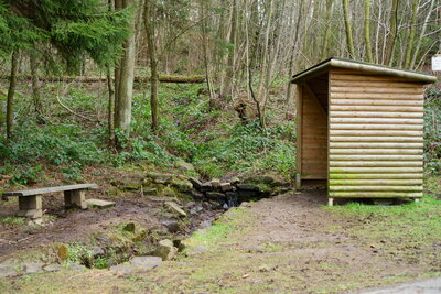 An der B&ouml;ssquelle  (Bild vergr&ouml;&szlig;ern)