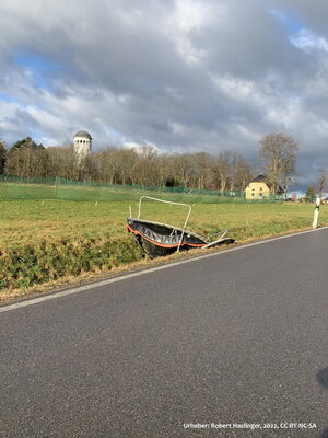 Trampolin Taurasteinstra&szlig;e 