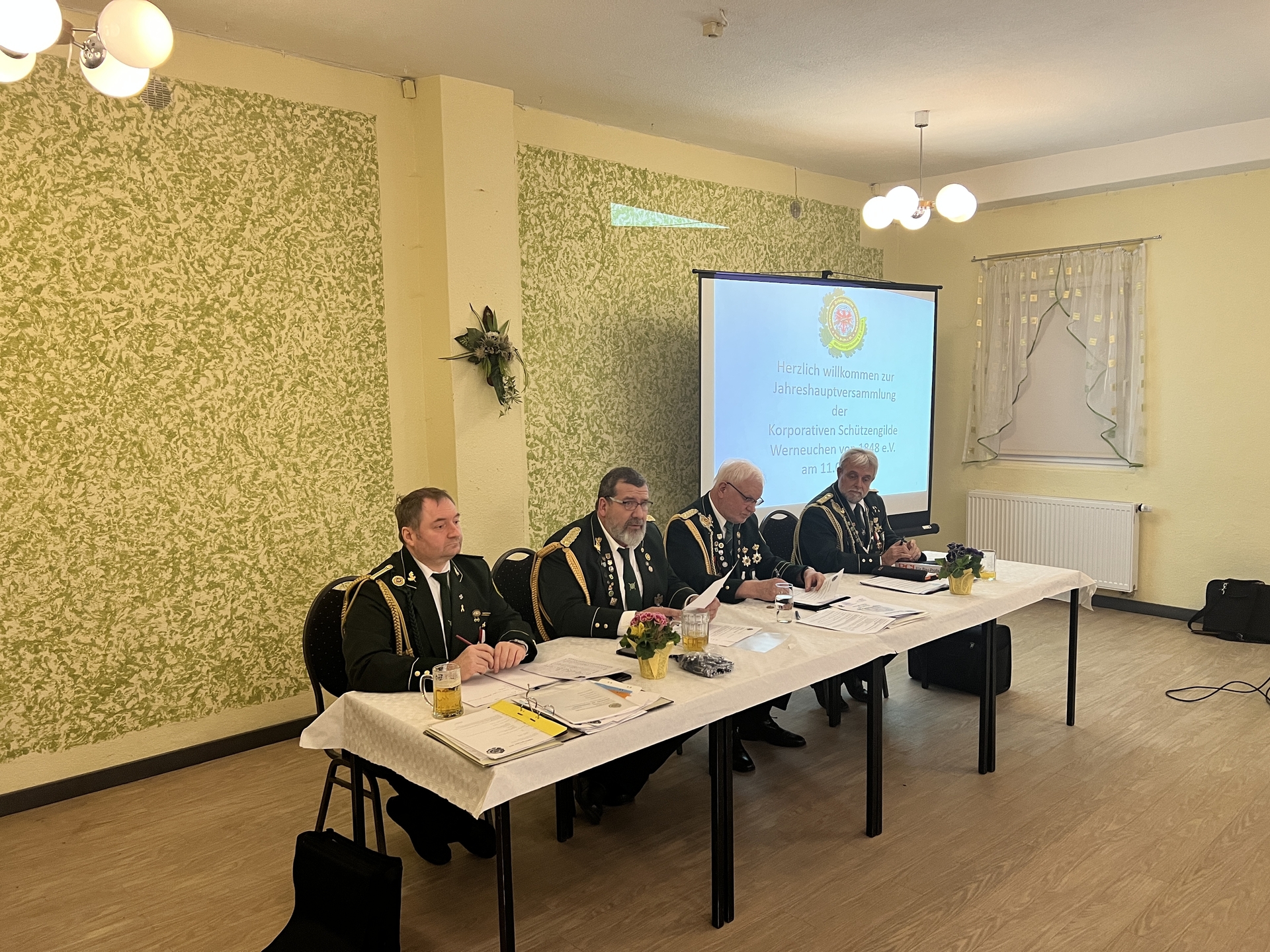 Bild: Der Vorstand hat eingeladen (Mirko, Maik, Hubert, Michael - v.l.n.r.)