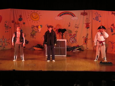 Foto des Albums: Musiktheater Nobel-Popel: