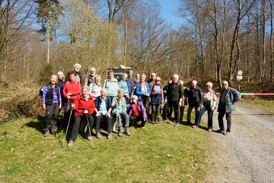 Gruppenbild mit "Hunt"  (Bild vergr&ouml;&szlig;ern)