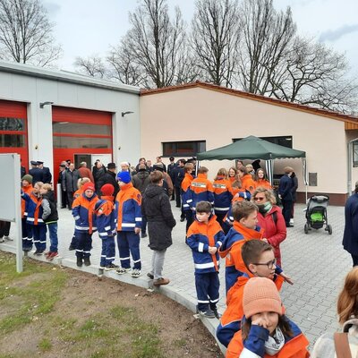 Foto des Albums: Feuerwehrgebäude Zinndorf übergeben (08. 04. 2022)