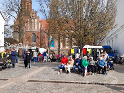Foto des Albums: Wolf und Hasen machten den Markt unsicher