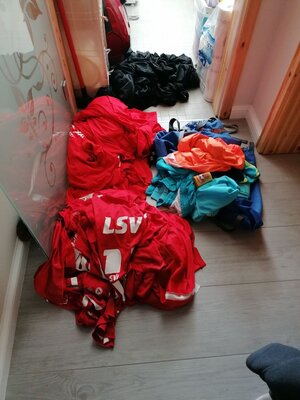 Foto des Albums: Bilder vom Pokalviertelfinale (LSV - FVE 2. 4:1)