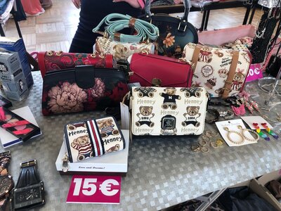 Foto des Albums: Ladyflohmarkt April 2022