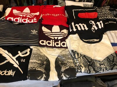 Foto des Albums: Ladyflohmarkt April 2022