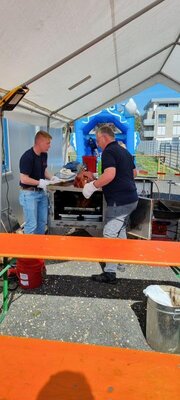 Das Spanferkel ist fertig  (Bild vergr&ouml;&szlig;ern)