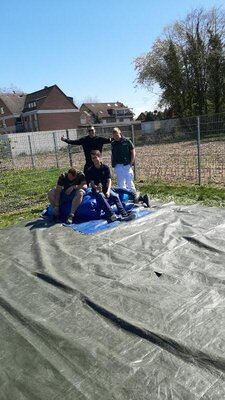 Aufr&auml;umen am Sonntag - auch ein Spa&szlig; muss sein  (Bild vergr&ouml;&szlig;ern)