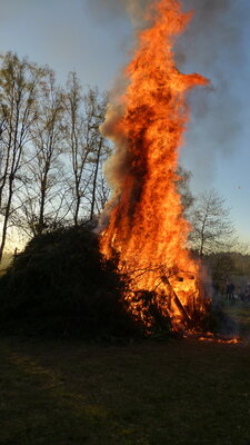 Foto des Albums: Osterfeuer Bolzplatz 2022