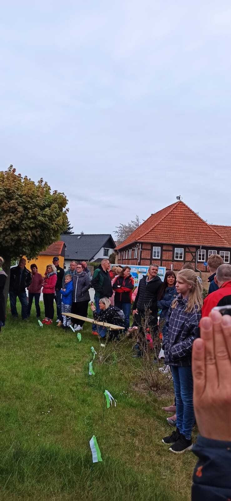 Bild : Tanz um den Maibaum 2022 (25)