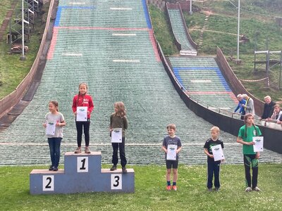 Foto des Albums: Baumblütenspringen in Rothenburg